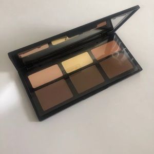 Kat Von D shade and light creme contour palette